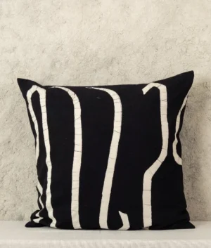 Flow Cushion Cover Large Black | Set of 2