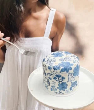 Hand painted Blue and White Floral Fondant Cake | 1kg | Ribbon Flavor