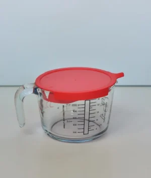 Ôcuisine Measuring Jug with Lid | 1Ltr